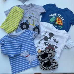 Lot of boys clothes 18-24 M